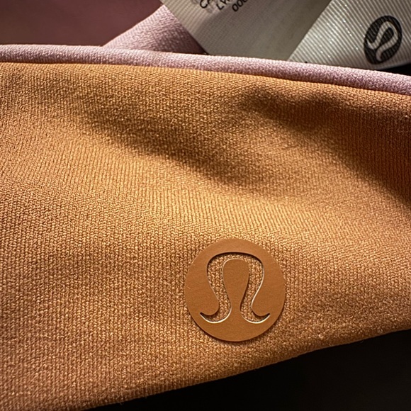 2 for $25 Item, Lululemon Nulu Wide Reversible Headband - Picture 4 of 6